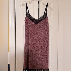 Rose/Black Intimate Nightgown